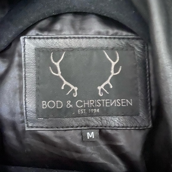 Perfectly worn in black leather jacket - Picture 2 of 5